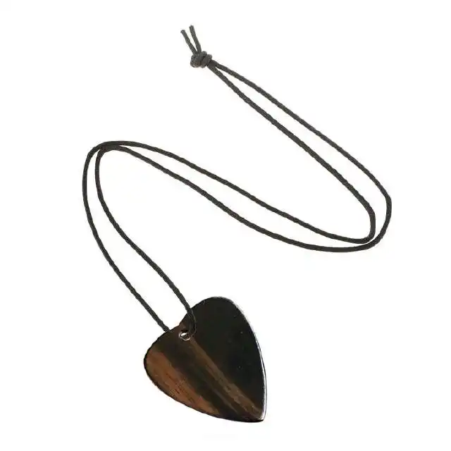 Herzplektron Kette Ebony Laser graviert